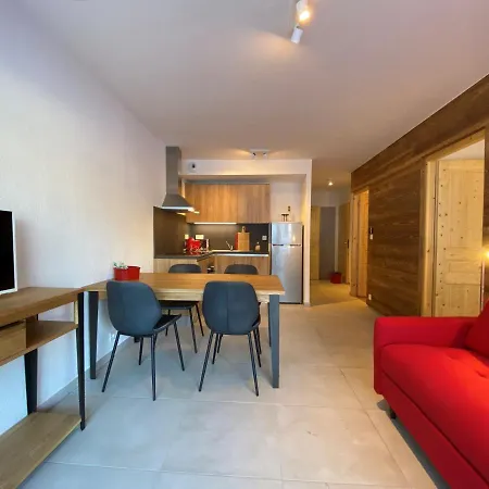 Lumineux Et Spacieux Contemporain Dans Recente Et Paisible A - Fr-1-693-48 *